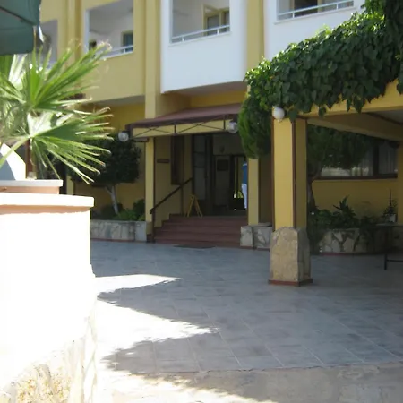 Oya Family Hotel de apartamente