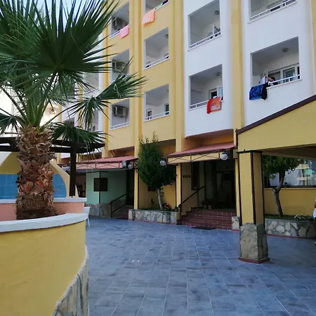 Hotel de apartamente Oya Family 4*