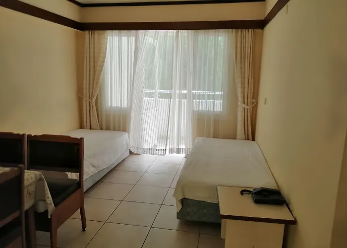 Aparthotel Oya Family