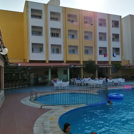 Oya Family Kusadası