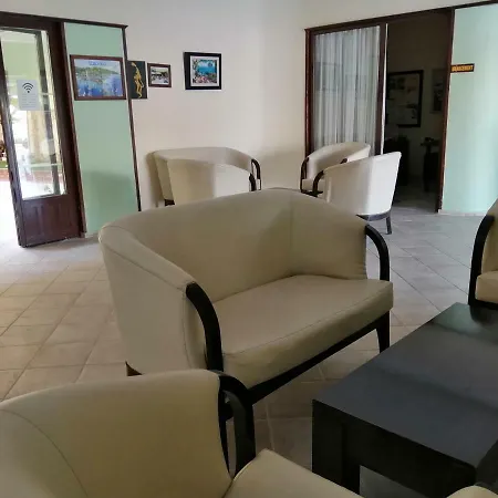 Aparthotel Oya Family
